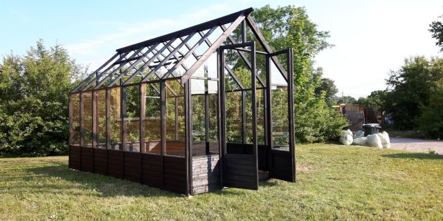  Gewächshaus ökologisch mit Wasserflaschen heizen