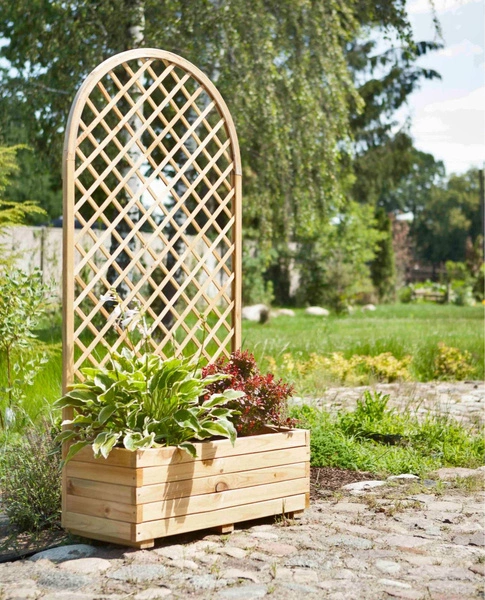 Bermuda Planter with Trellis
