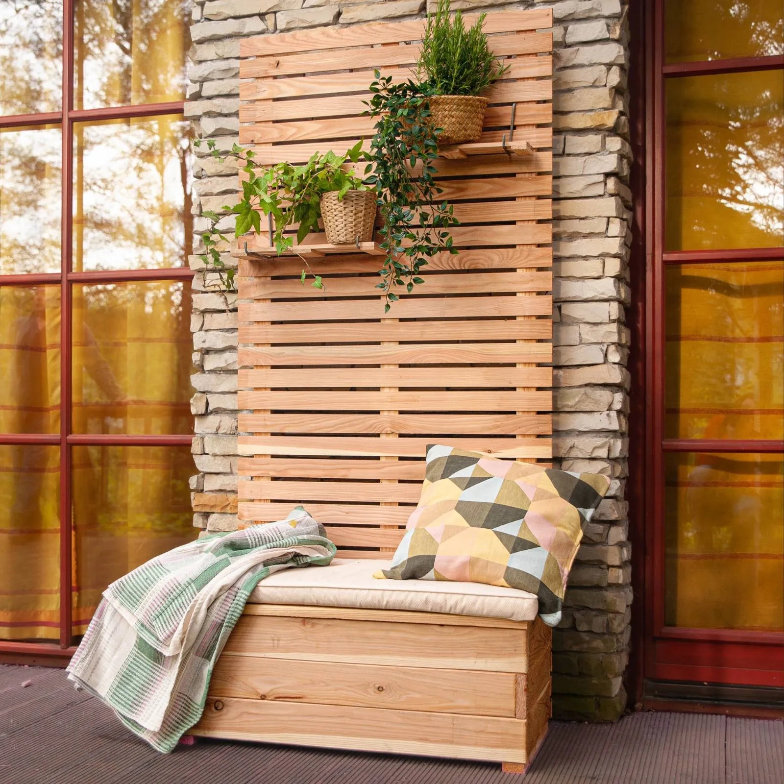 Pflanzgefäß Rene (Larix mit Klappe) h120x90x46