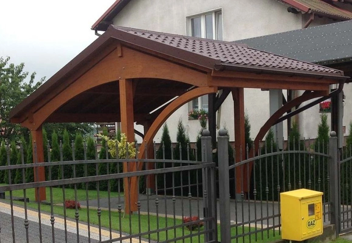 Revelatio Quadruple Carport