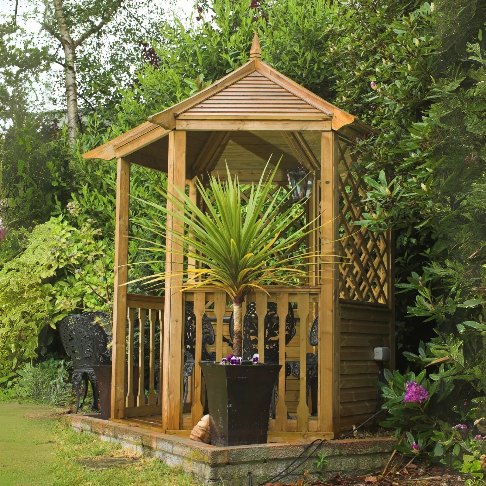 Winchester Tiled Gazebo