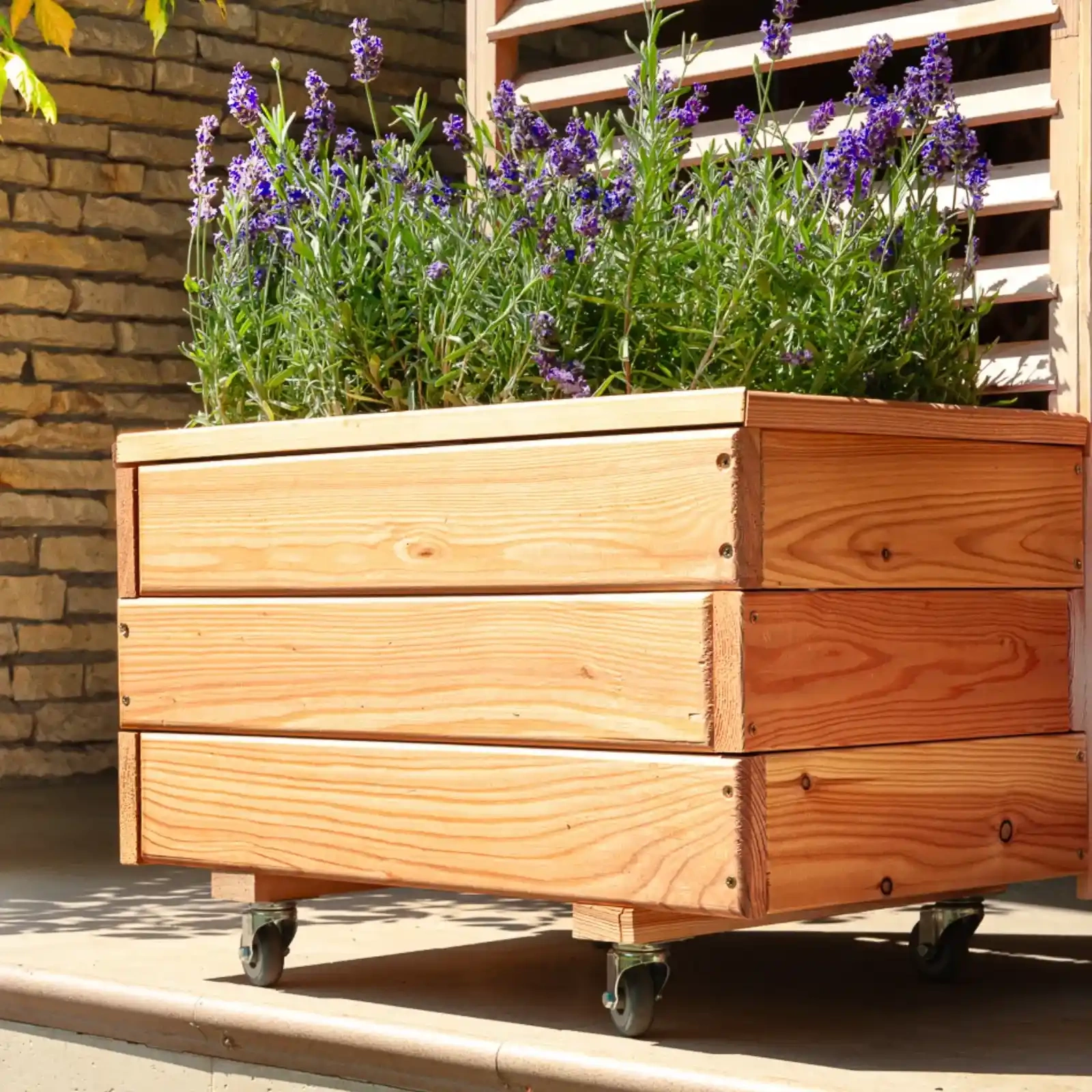 Jardinière avec panneau vénitien brise-vue persienne