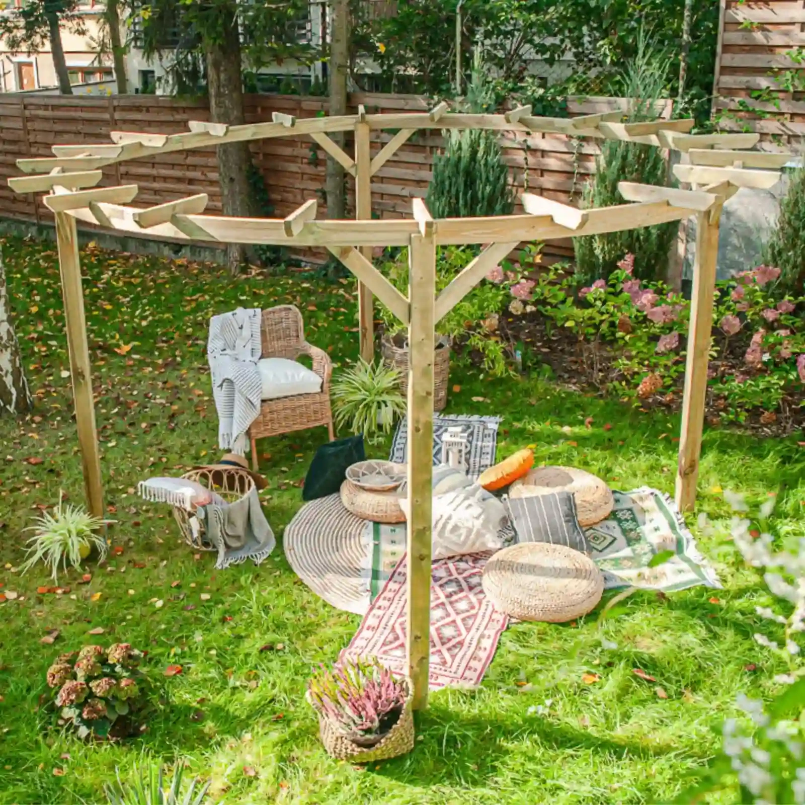 Carousel Wooden Pergola - Long Rafters