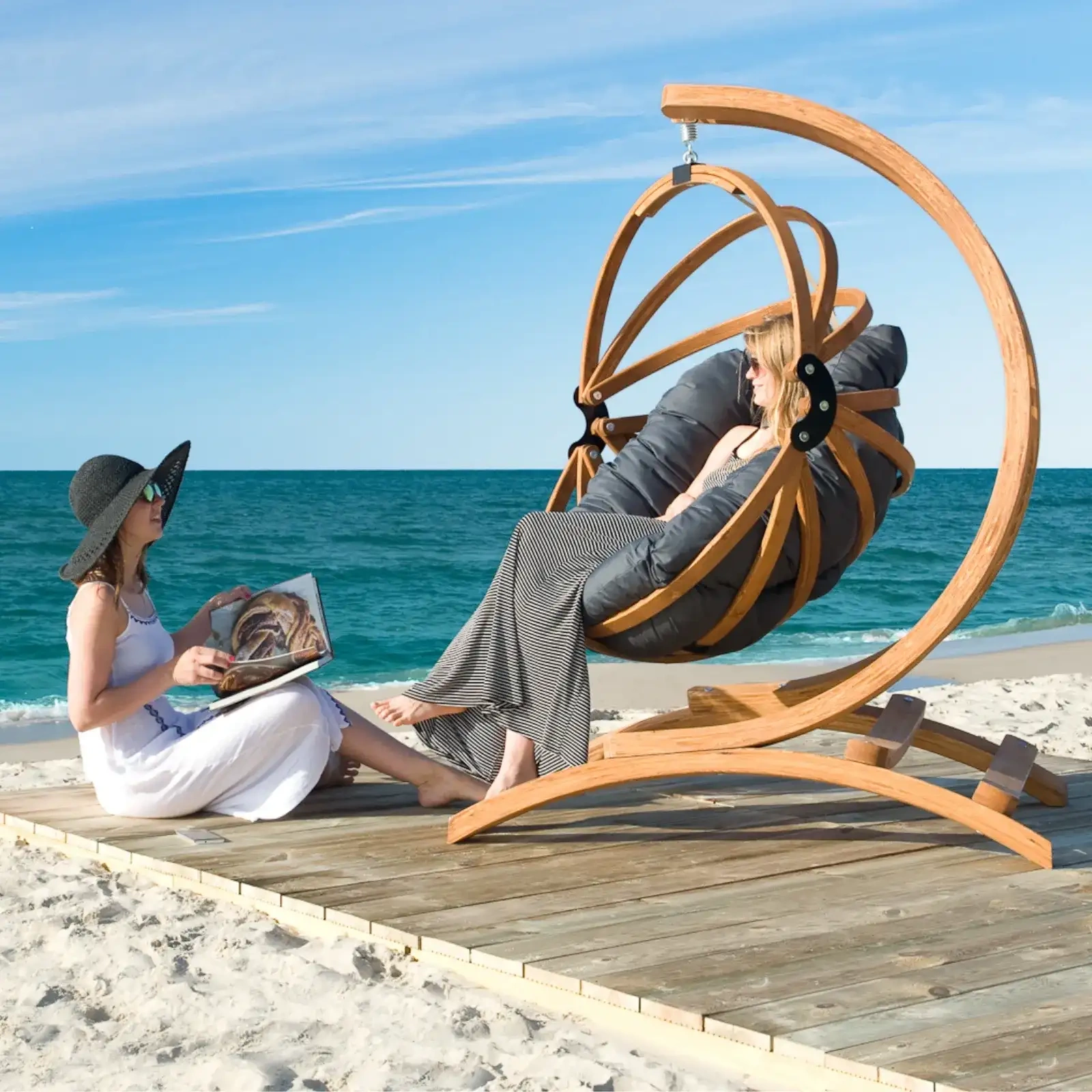 Basket Gaya small h120x102x80 colour Amber (with Polyester / Ecru mattress)